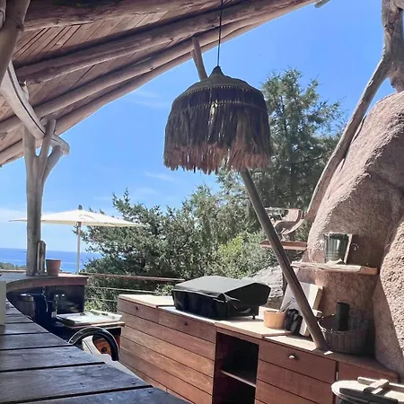 Secluded With Sea View In Palombaggia Casa vacanze *