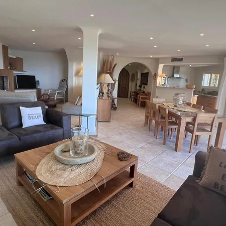 Secluded With Sea View In Palombaggia 펜션