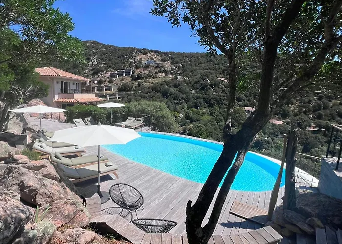 Feriehus Secluded With Sea View In Palombaggia