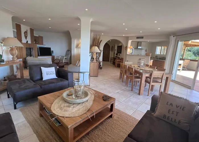 Secluded With Sea View In Palombaggia Feriehus