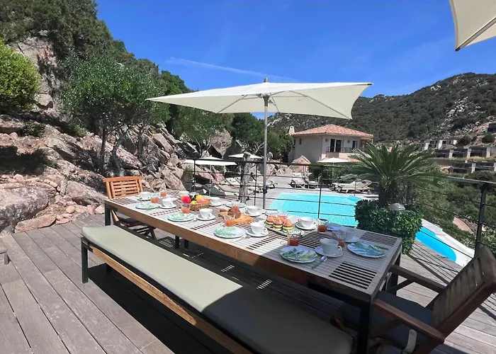 Secluded With Sea View In Palombaggia Feriehus *